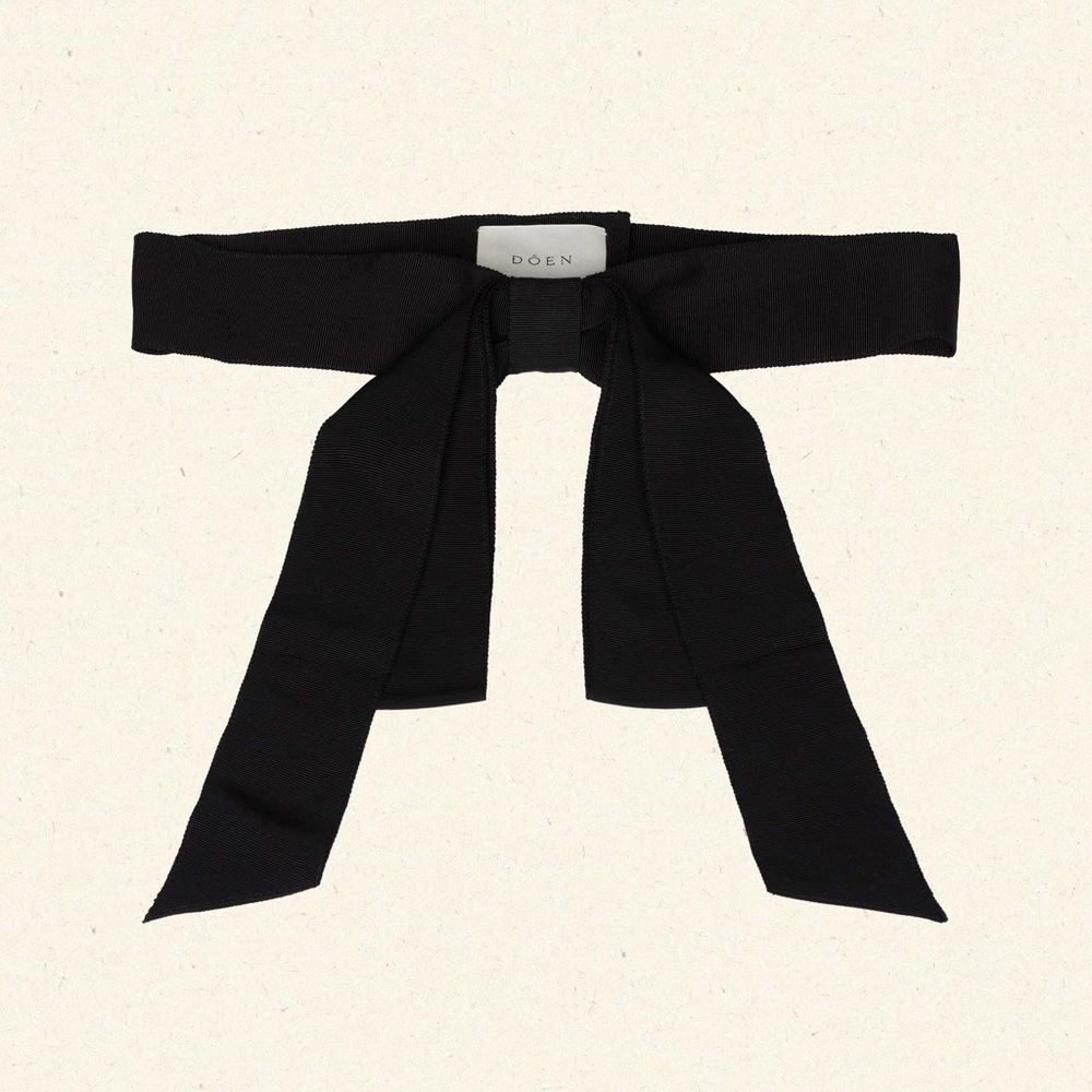 BNWT Doen Senna Bow belt in black velvet size XS/S